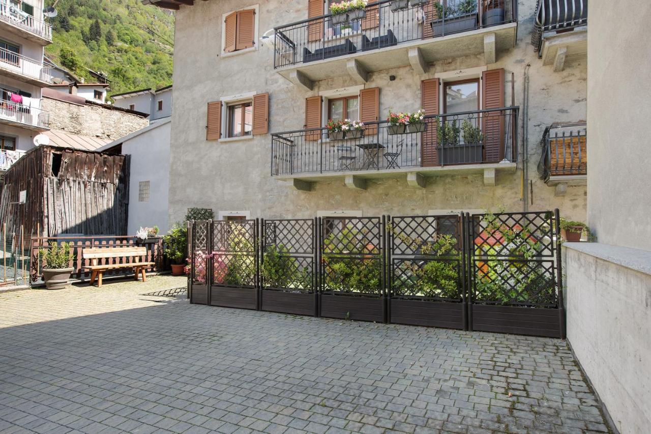 La Maison Du Bonheur Grosio Apartment Exterior photo